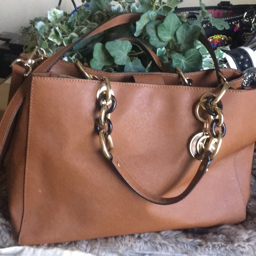 Shoulder bag